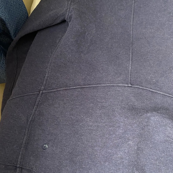 Lulu lemon size 6 navy scuba jacket flaw - Picture 6 of 9